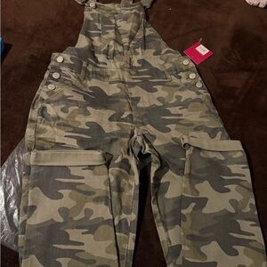 Kohl's Green Camouflage Jumpsuit